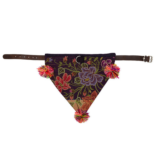 Chic dog bandana in a stylish array of vibrant colors